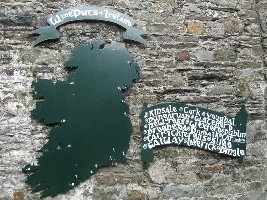 Desmond Castle & International Museum of Wine