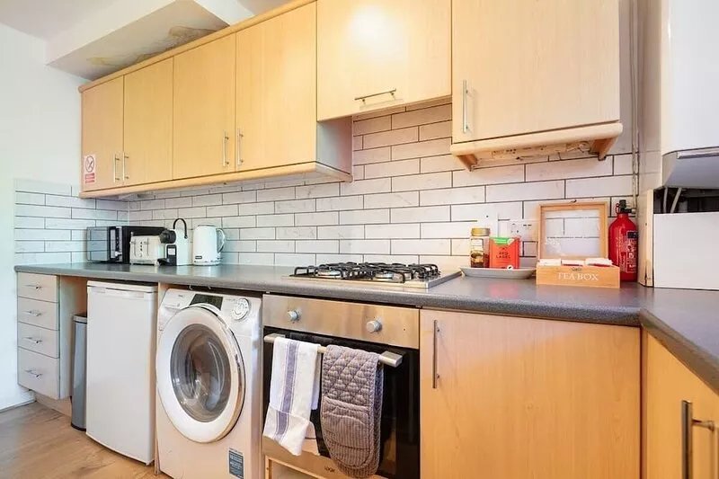 Peace & Quiet 2bd 2bth Oasis Nr Thames Beach Club!