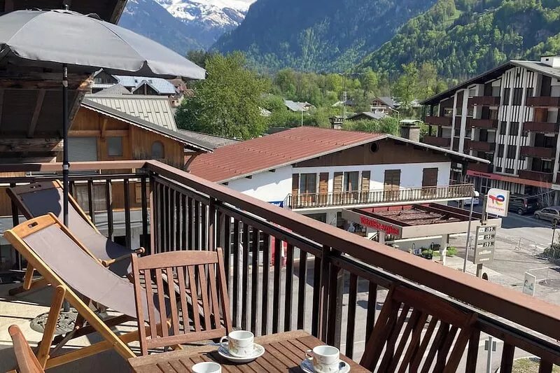 APARTMENT GRAND COMFORT 8-10 PEOPLE FULL CENTER AND 500m FROM TELECABINE