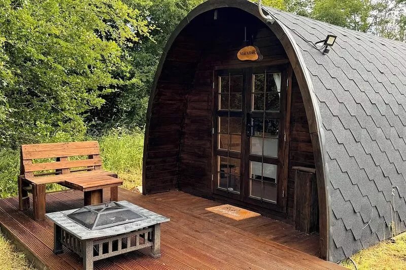 Macallan, Off-Grid Cabin in Woods: Macallan. Pet Friendly!