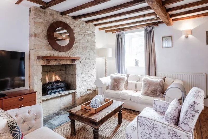 Quaint and traditional dog friendly - Archway Cottage