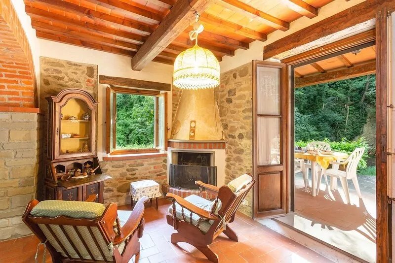 Wonderful private villa for 4 people with WIFI, TV, patio, pets allowed and