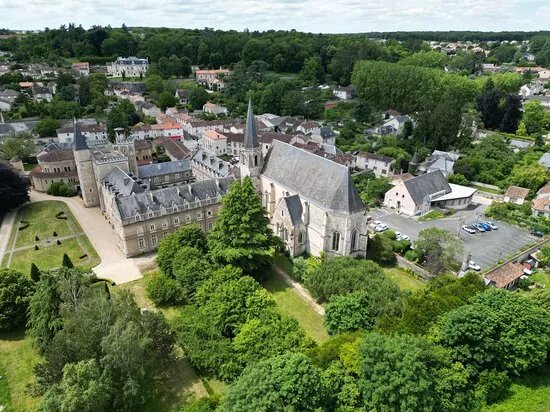 Abbaye Saint-martin De Liguge