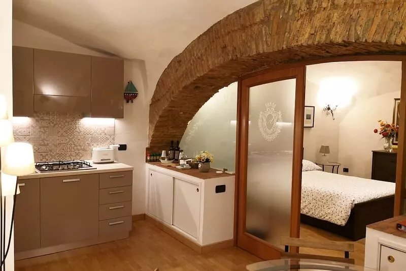 Art, history and tradition. Two-room apartment with wifi in the heart of Naples