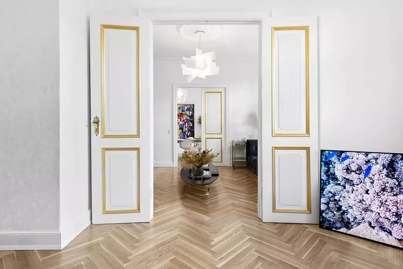 Live in a 5 star apartment on the famous main shopping street ”Strøget”