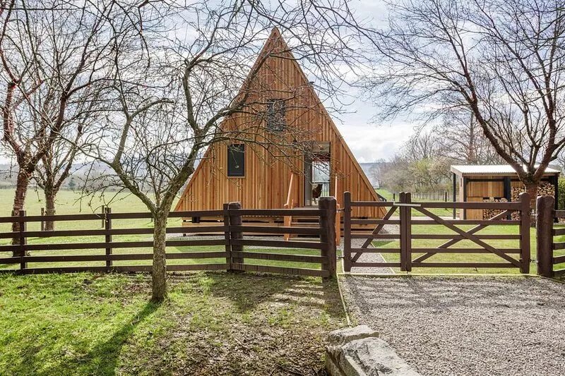 Midpark is a chic A-Frame nestled in the romantic scenery of the Deveron