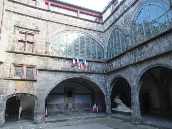 Hotel de Ville