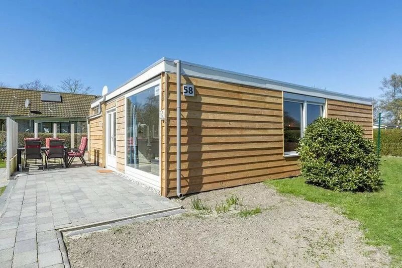 Marvelous bungalow near sandy beach