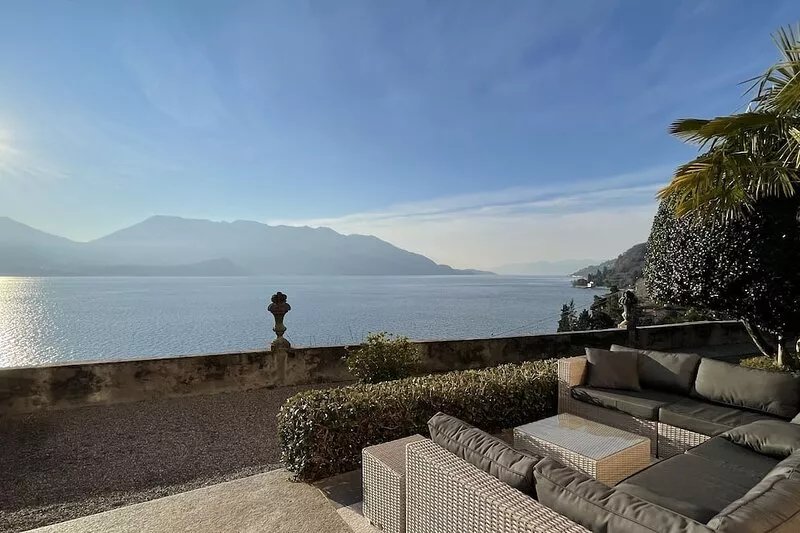 PALAZZO VALENTINO ***** the sunny side of life.