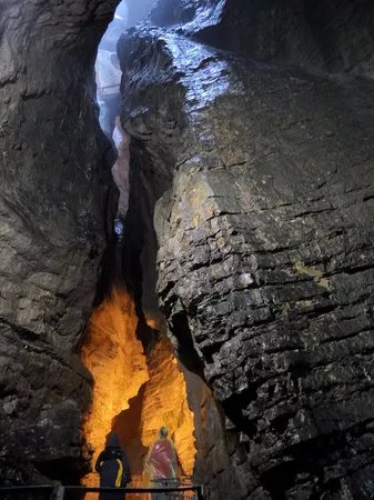 Parco Grotta Cascata Varone