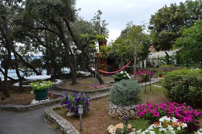 One bedroom apartment near beach Kožino, Zadar (A-13085-a)