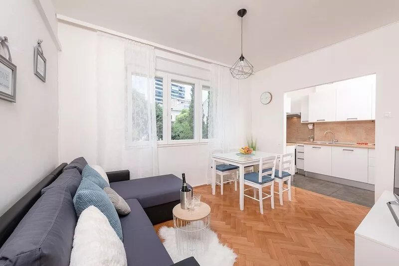 "City and Sea" apt in center, 5 min walk to the Diocletian’s palace and beach