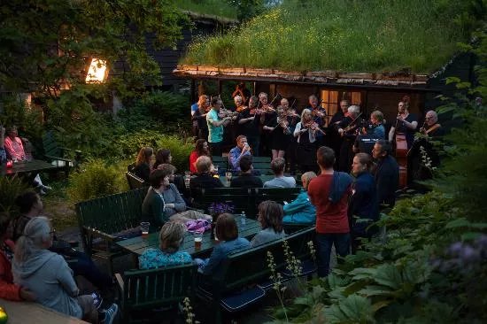 Forde Tradiitonal and World Music Festival
