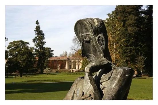 Statue de Francois Mauriac