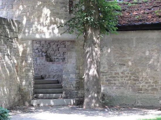 Stadtmauer (fortifications)
