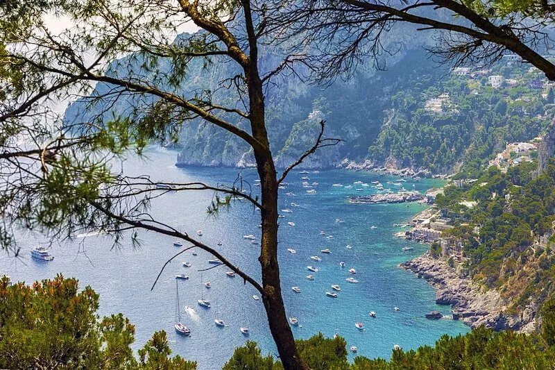 Villa Polifemo with Swimming Pool, Sea View, Terrace and Garden