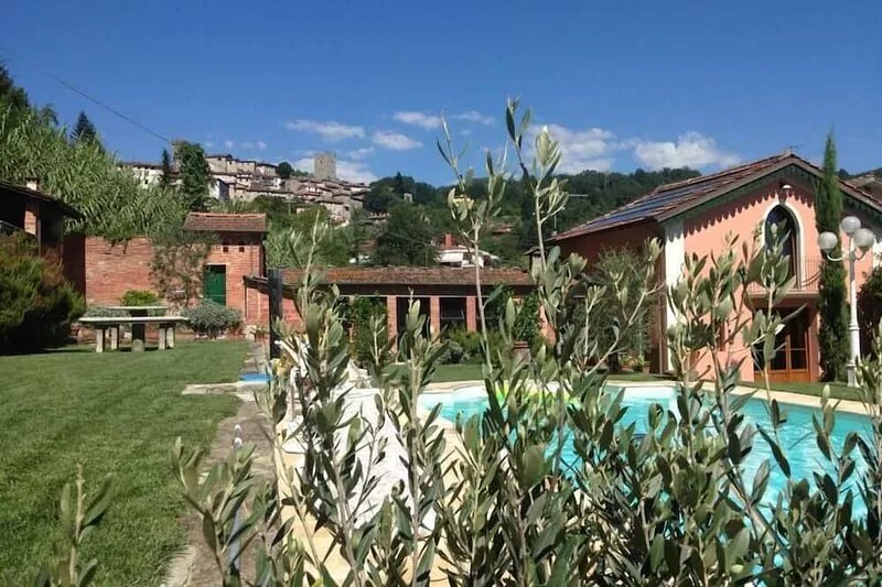 Vacation home - Chalet with garden and private pool