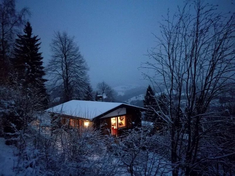 Small hut with a great panorama and plenty of space for families