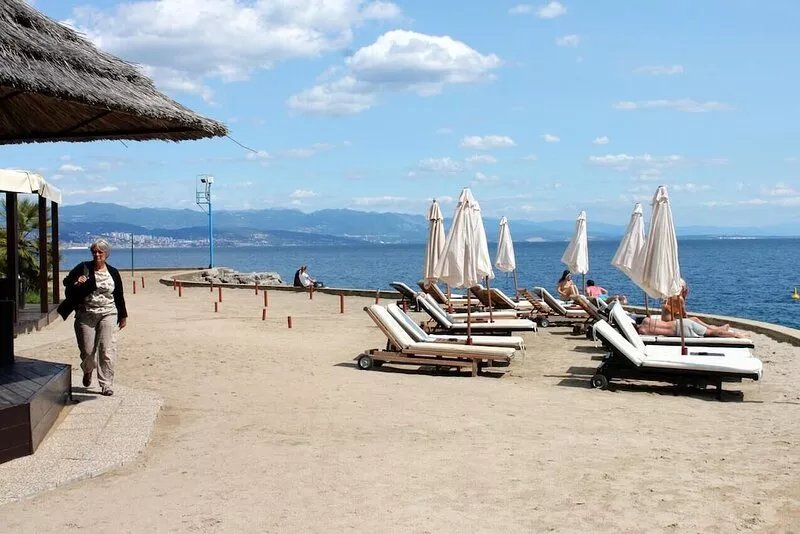 One bedroom apartment with terrace and sea view Opatija - Pobri, Opatija