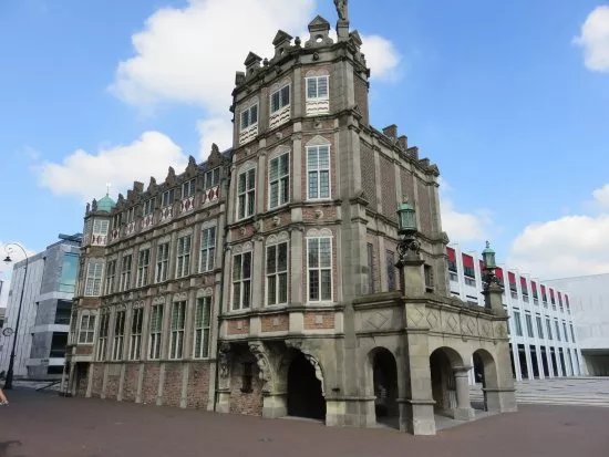 Het Duivelshuis of Maarten van Rossumhuis uit 1518