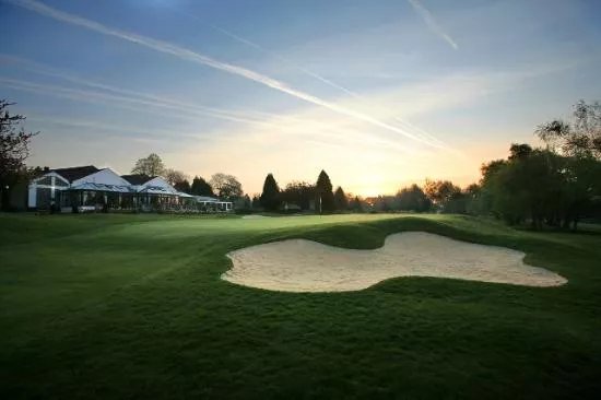 Kingswood Golf & Country Club