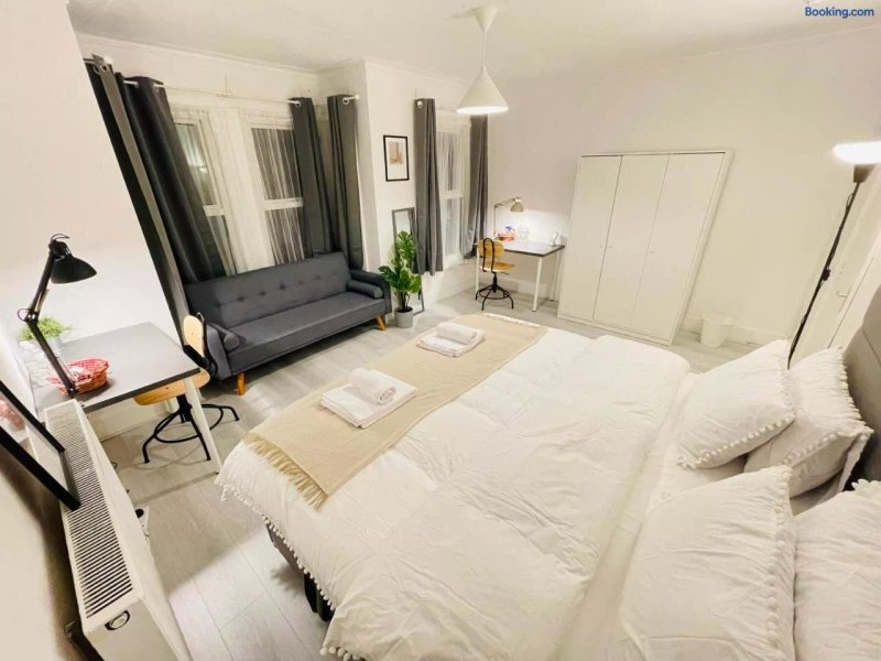 Leytonstone House - SleepyLodge