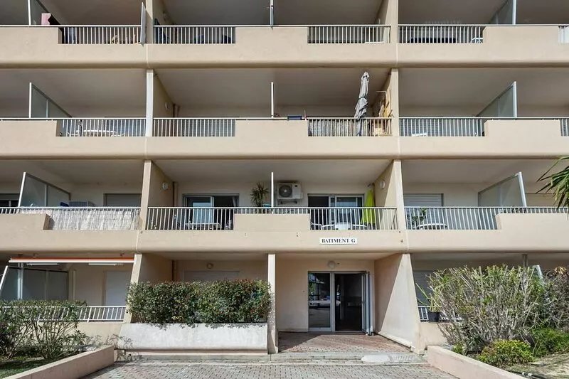 Cosy apartment for 4 people with WIFI, TV, terrace, pets allowed and panoramic