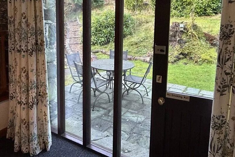 The Sett Cottage, stunning mountain views in heart of Lake District
