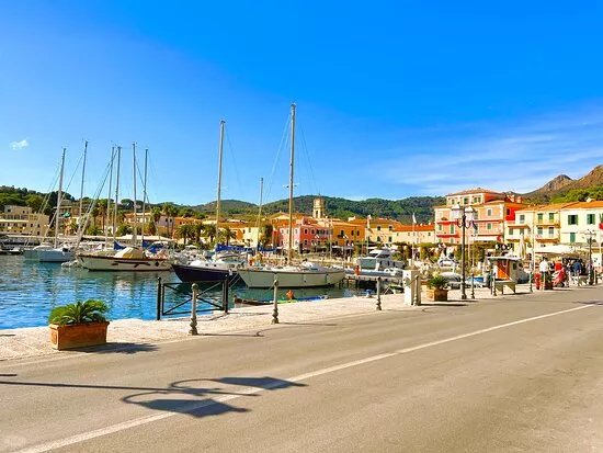Marina Di Porto Azzurro