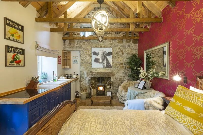 Inverurie Glamping Bothy
