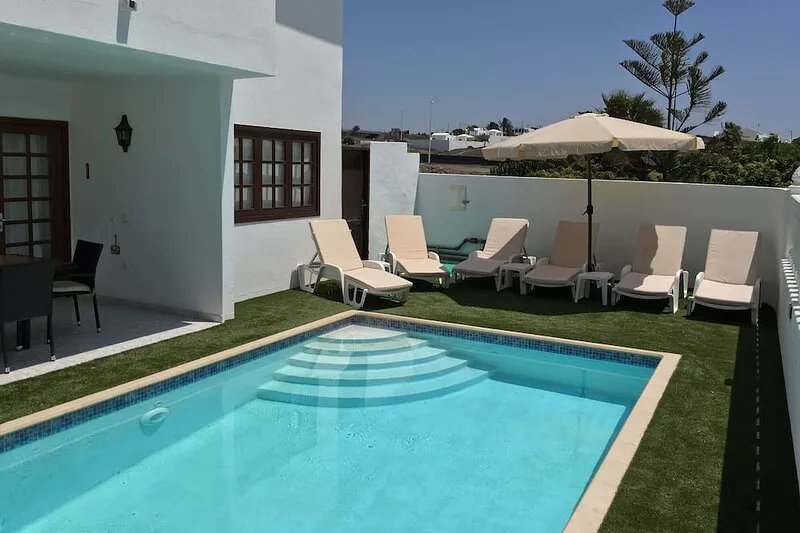 Stunning Villa Margarita.  Excellent location in Puerto Del Carmen with sea view