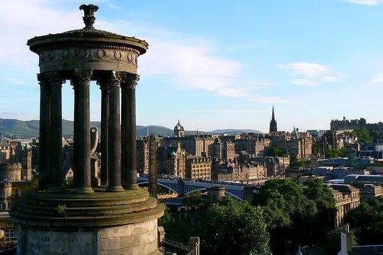 Withlocals.com Private Tours in Edinburgh