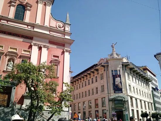 Urbanc Building