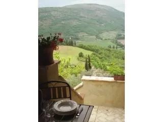 Luxury self catering apartments, Tuscany border