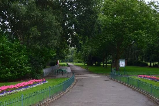 Lilford Park
