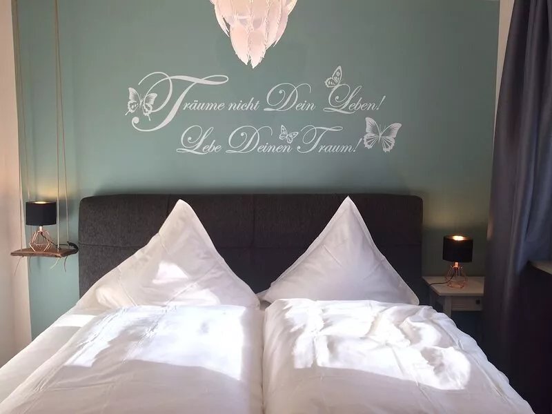Apartment with a unique location on the Außenalster in Hamburg-Winterhude