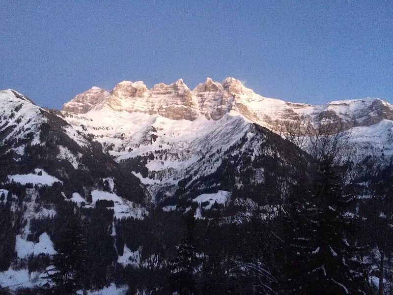 Fantastic chalet, summer and winter across the Dents du Midi, Portes du Soleil