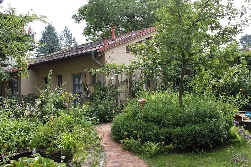 Detached holiday home in a quiet area with a garden