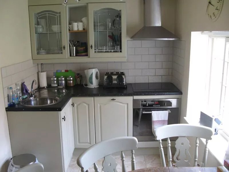 Quaint cottage with all modern conveniences in quiet village location