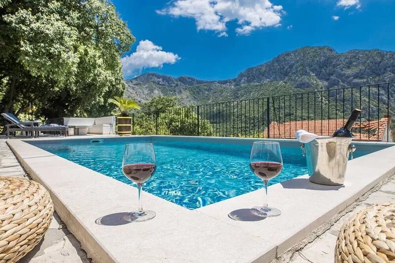 Vacation home in Zaostrog, private pool, heated, terrace, garden, sea view