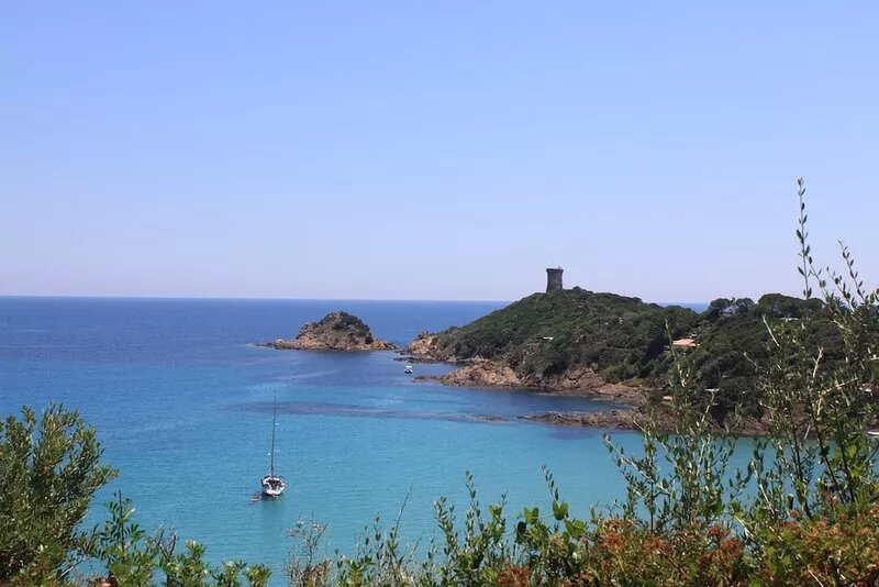 LUXURY VILLA - PANORAMIC SEA VIEW - BEACHFRONT - SWIMMING POOL & JACUZZI