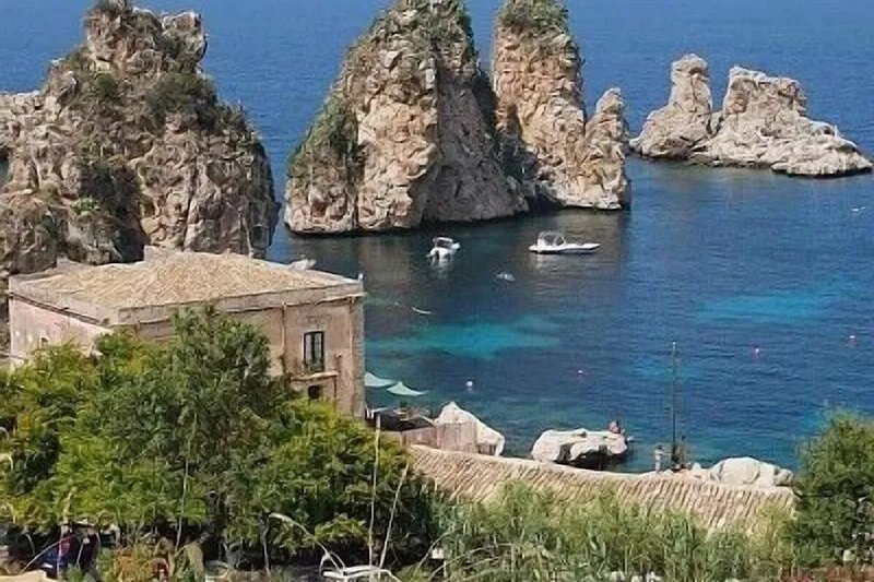 Filippa house with sea view terrace. !!! FREE INTERNET