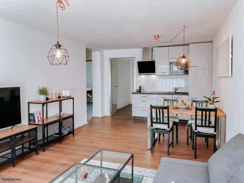 W4-Rooms