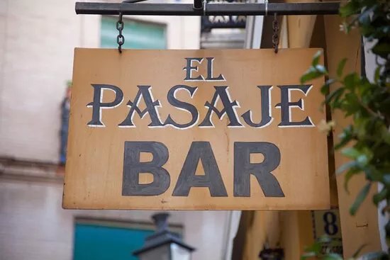 El Pasaje Bar