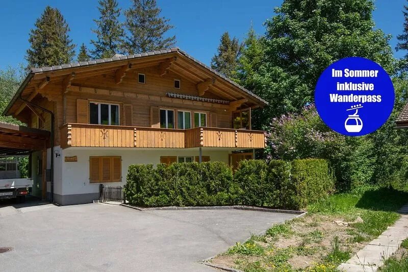 Large vacation apartment in a quiet location with a wonderful view of the