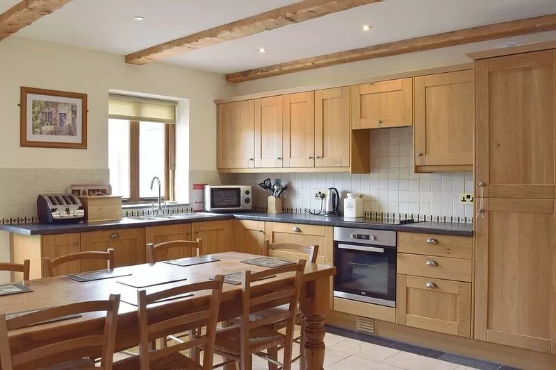 3 bedroom accommodation in Ferryside