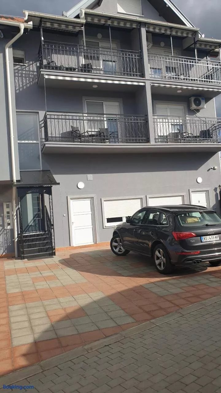 Apartments Kamenjar