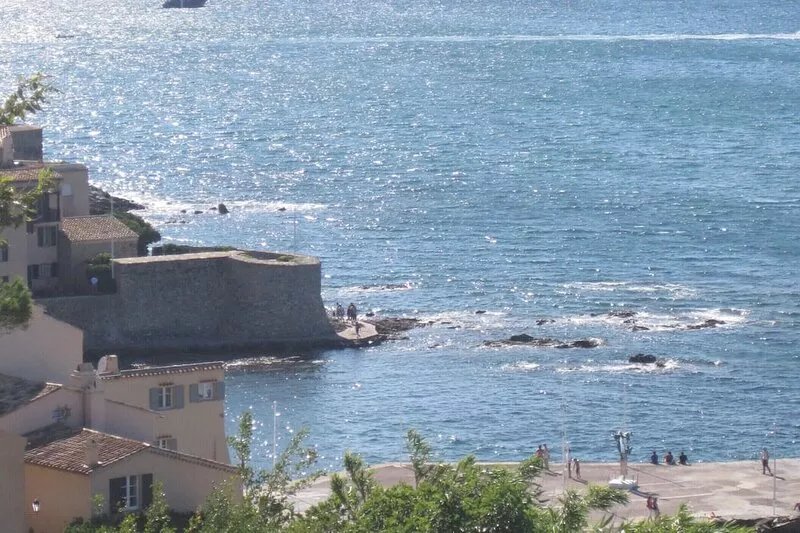 Port Grimaud: Studio 2-4pers. overlooking Port Grimaud channels Terrace South