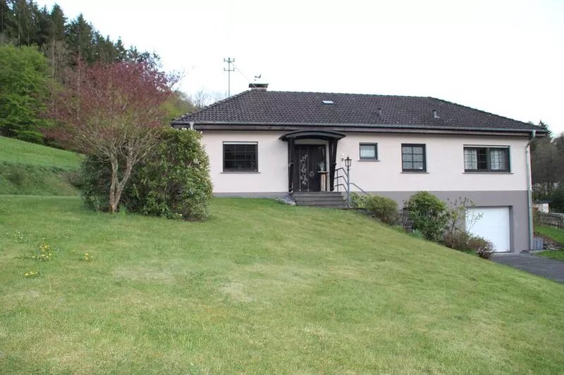 Eifel-Ferienhaus-Kraemer in Kopp, large house, edge of the forest, W-Lan, max