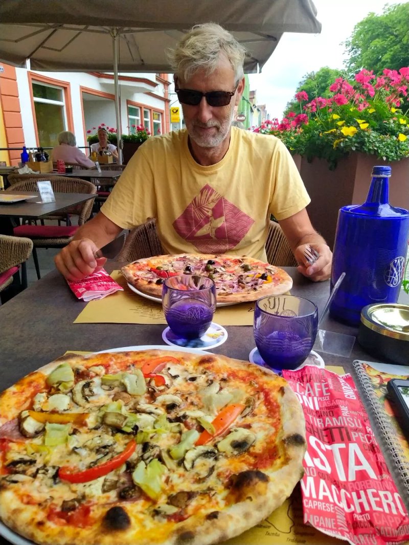 Pizza In Piazza